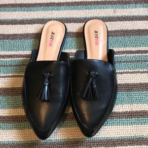 Black tassel mules